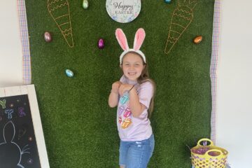 girl child posing for image