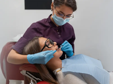 Why Food Gets Stuck Around Your Dental Filling and How to Fix It